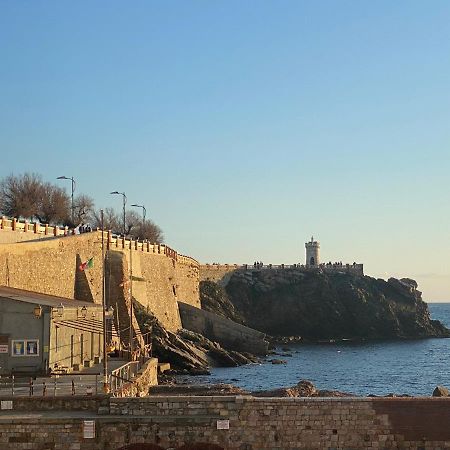 Appartamenti Tra Cielo E Mare Πιομπίνο Εξωτερικό φωτογραφία