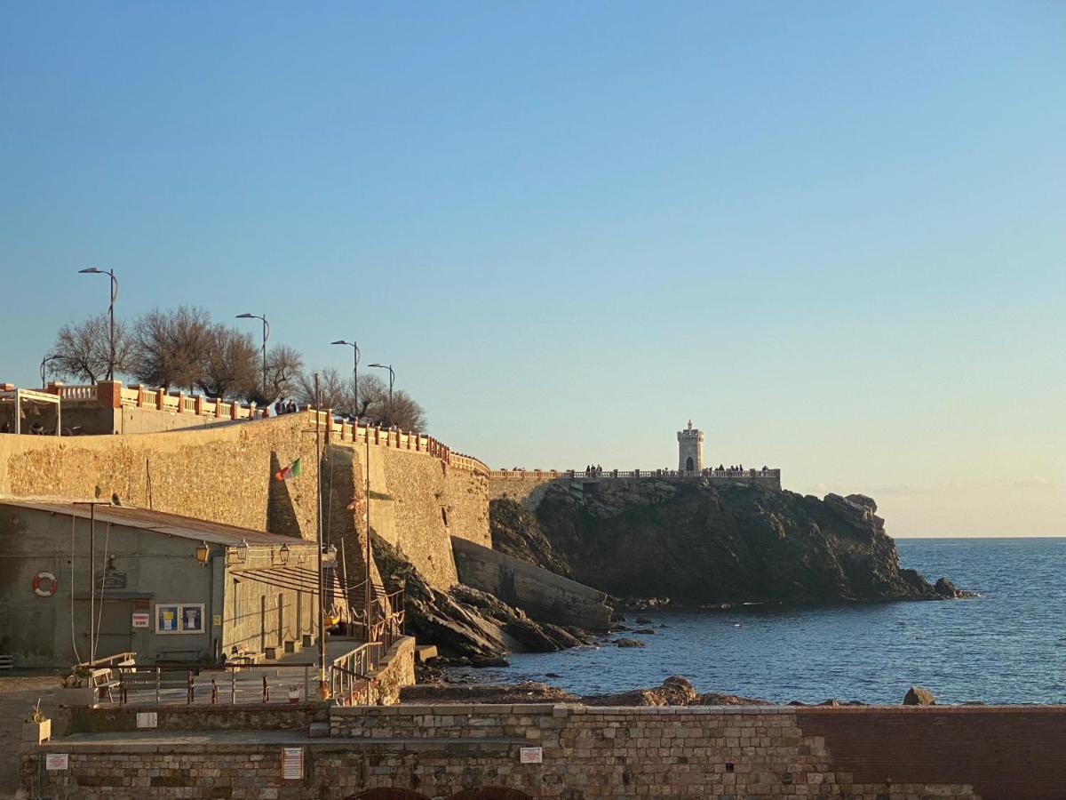 Appartamenti Tra Cielo E Mare Πιομπίνο Εξωτερικό φωτογραφία